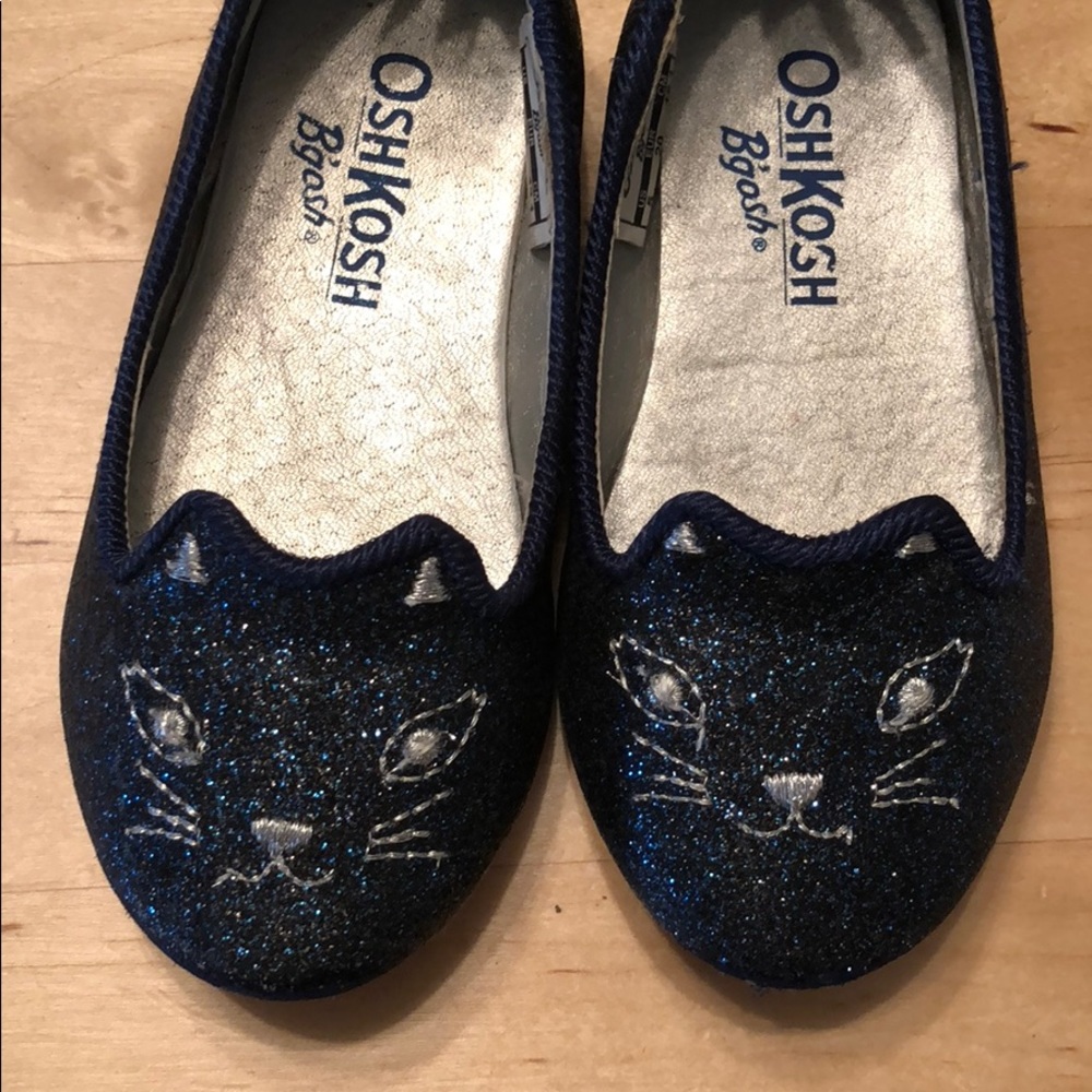 Cute kitty shoes 🐱